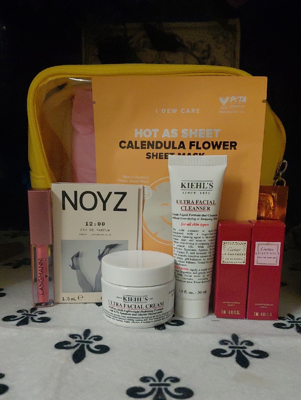 Kiehl's Skincare Set with 3 Perfume Samples, Face & Eye Mask, & Lip Gloss